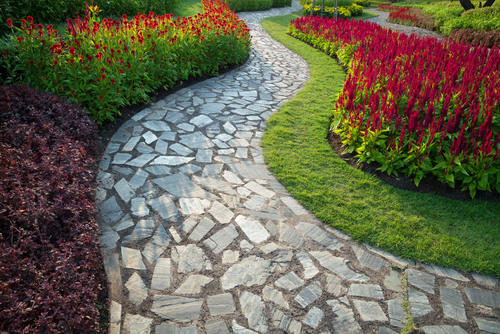 Les matériaux des allées de jardin